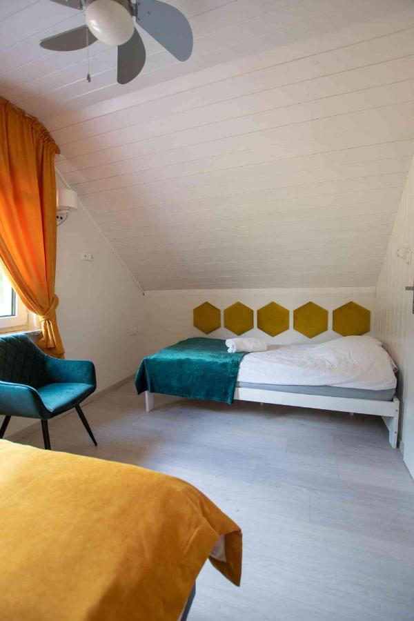 Resort Holiday Natural - Gosciniec Zacisze Chmielno Exterior foto