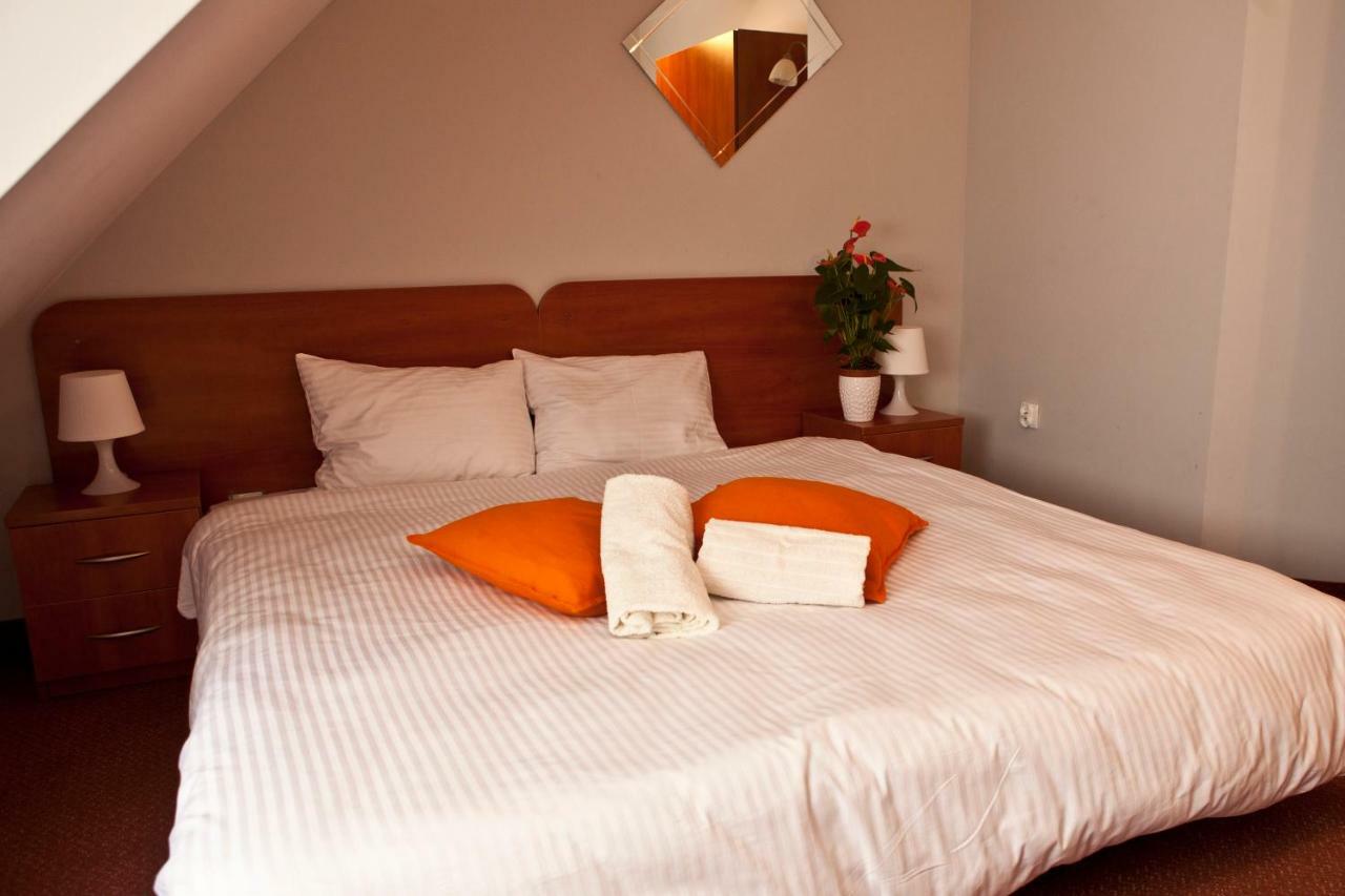 Resort Holiday Natural - Gosciniec Zacisze Chmielno Exterior foto