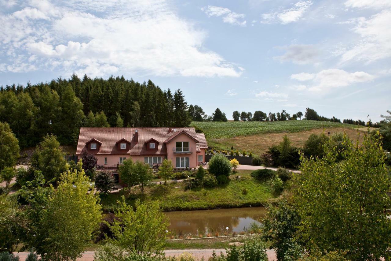 Resort Holiday Natural - Gosciniec Zacisze Chmielno Exterior foto